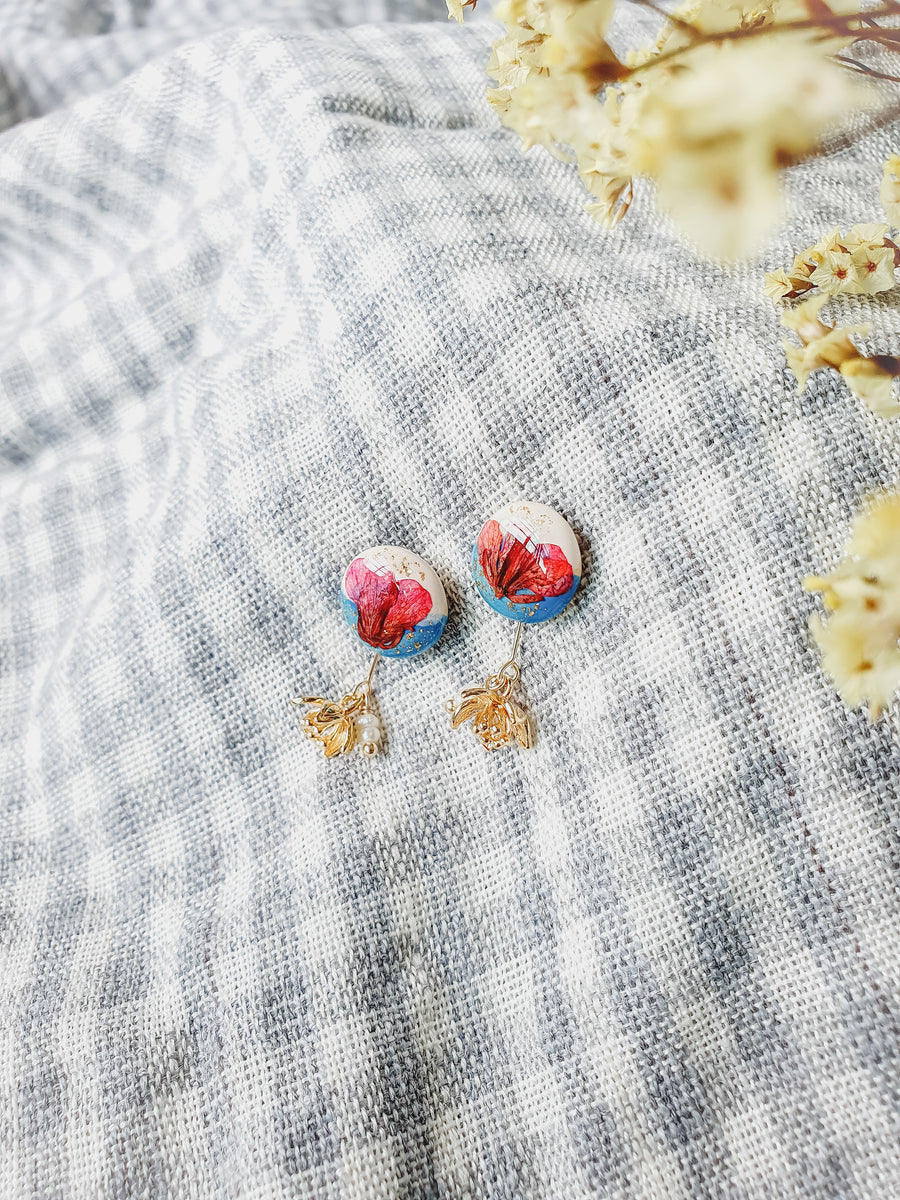 Haruki Floral Earrings