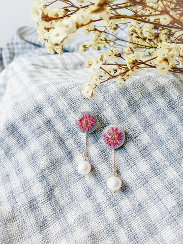 Sakiya Floral Earrings