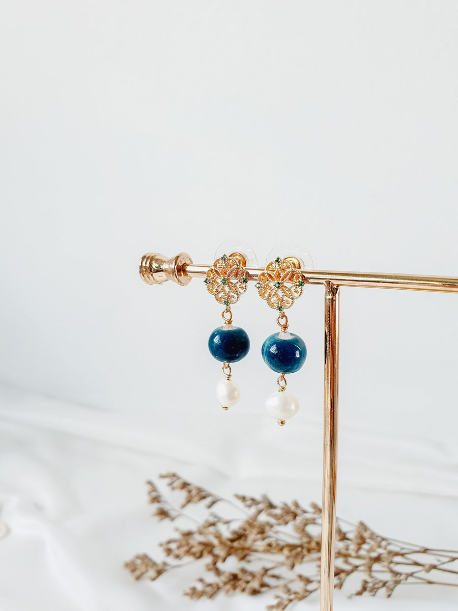 Velvet Green Pearl Earrings